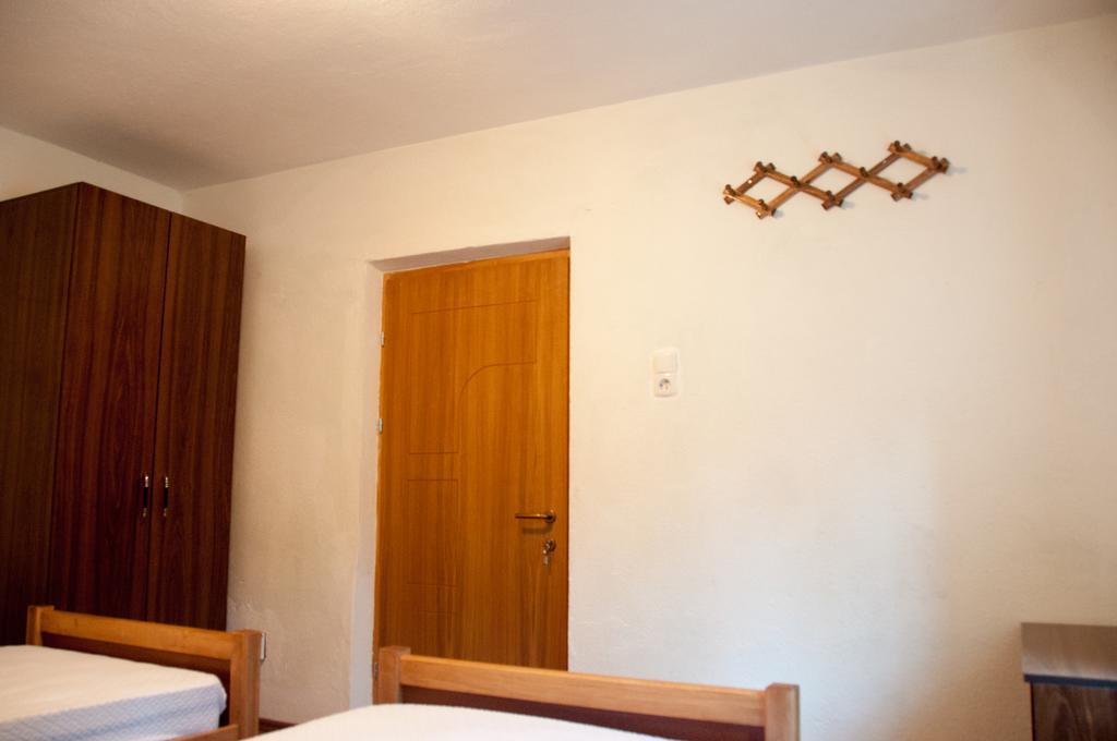 Aste Guesthouse Tropoje Room photo