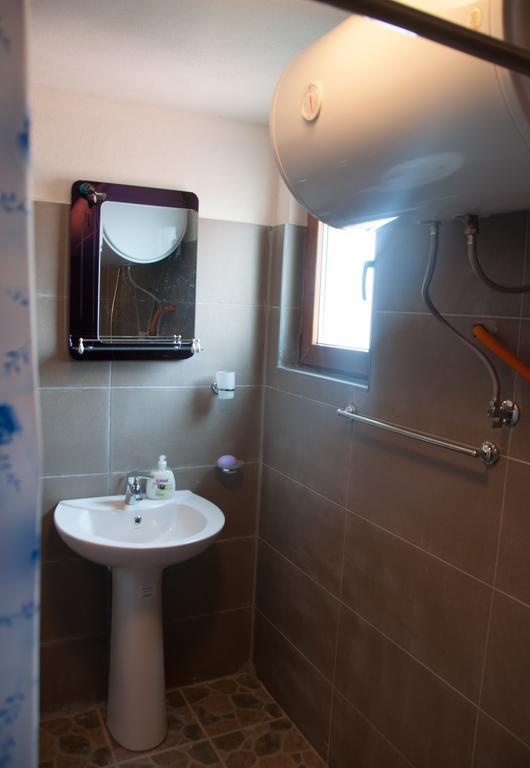 Aste Guesthouse Tropoje Room photo