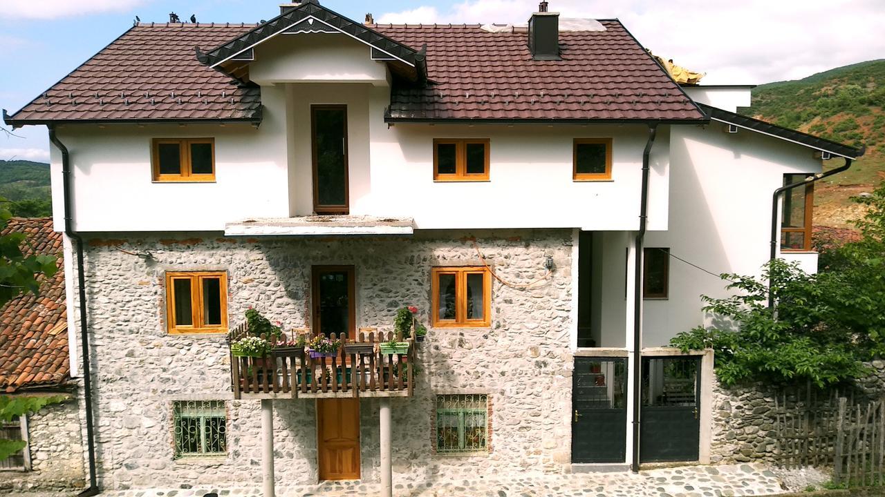 Aste Guesthouse Tropoje Exterior photo